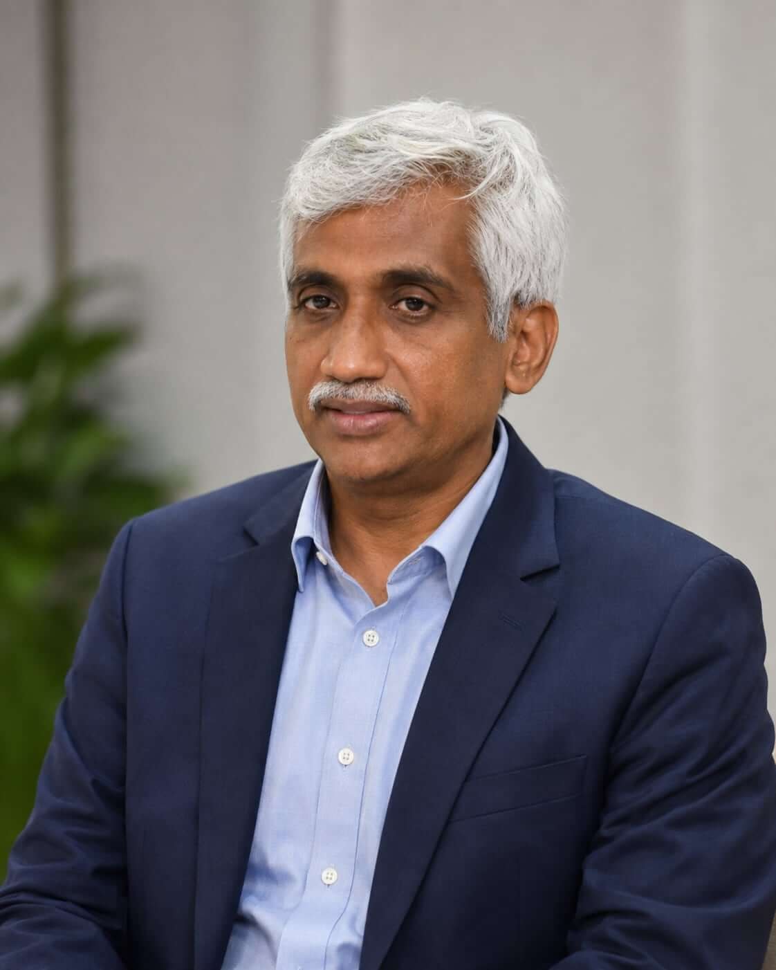 V. Manoharan